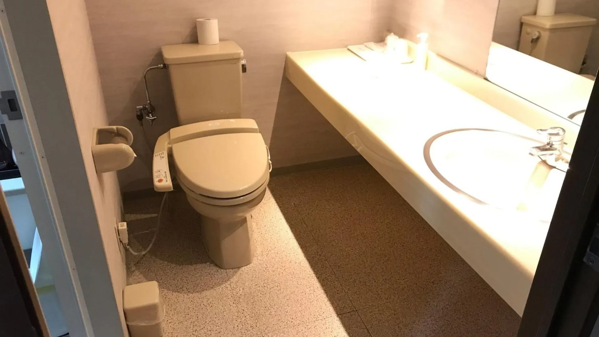Furano Hops Hotel - Vacation Stay 41159V Kamifurano